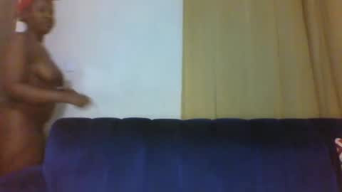 thickyannah online show from October 7, 2025, 2:09 am