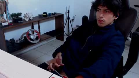 thieves_us online show from November 18, 2025, 5:23 am