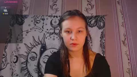 thighswithspikes online show from October 30, 2025, 10:16 am