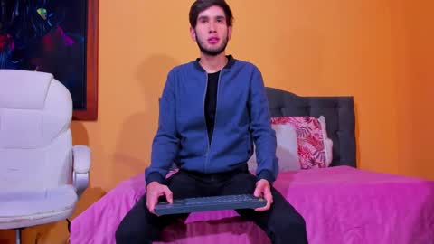 Snapshot of thiiago_tay chatting on December 7, 2024, 12:56 pm Thiiago online show from December 7, 2024, 12:56 pm