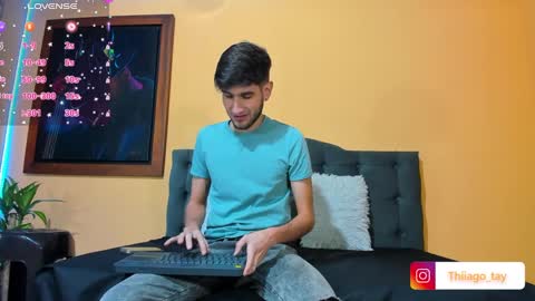 Snapshot of thiiago_tay chatting on December 17, 2024, 8:32 pm Thiiago online show from December 17, 2024, 8:32 pm