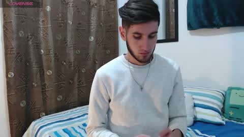 Snapshot of thiiago_tay chatting on October 15, 2025, 5:51 am Thiiago online show from October 15, 2025, 5:51 am