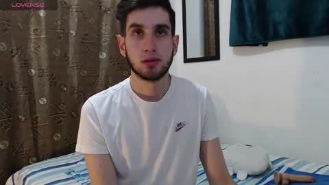 Snapshot of thiiago_tay chatting on October 19, 2025, 7:53 am Thiiago online show from October 19, 2025, 7:53 am