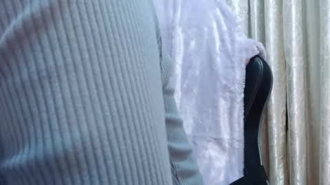 sara online show from February 9, 2026, 2:15 am