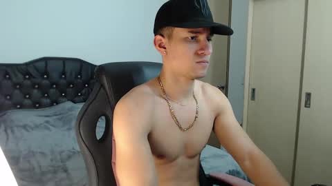 Snapshot of thin_tommy11 chatting on January 31, 2025, 4:25 am thin_tommy11 online show from January 31, 2025, 4:25 am