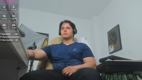 Snapshot of thom_ohtani chatting on June 25, 2026, 1:49 am thom_ohtani online show from June 25, 2026, 1:49 am