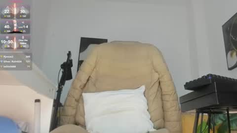 Snapshot of thom_ohtani chatting on July 10, 2026, 6:39 am thom_ohtani online show from July 10, 2026, 6:39 am