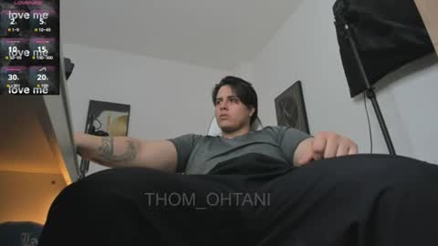 Snapshot of thom_ohtani chatting on July 15, 2026, 12:05 am thom_ohtani online show from July 15, 2026, 12:05 am