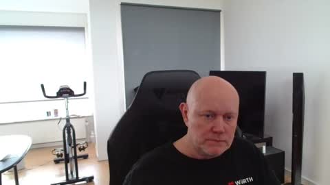 thomas315627 online show from June 12, 2026, 2:16 pm