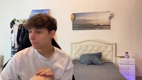 Thomas Hill online show from October 22, 2025, 3:23 pm