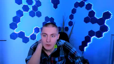 thomas_crow online show from February 10, 2026, 7:51 pm