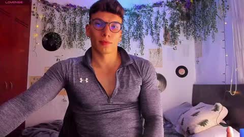 Thomas Grey online show from February 8, 2025, 3:41 am