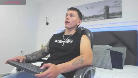 Snapshot of thomas_moon_ chatting on February 20, 2026, 1:11 pm Thomas online show from February 20, 2026, 1:11 pm