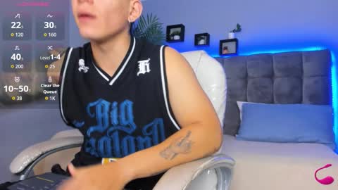 Snapshot of thomas_moon_ chatting on March 16, 2026, 1:26 pm Thomas online show from March 16, 2026, 1:26 pm