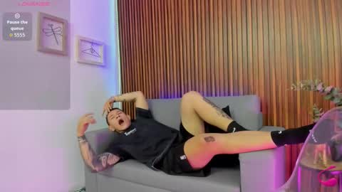 Snapshot of thomas_moon_ chatting on March 20, 2026, 12:54 pm Thomas online show from March 20, 2026, 12:54 pm