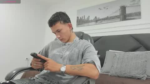 Snapshot of thomas_moon_ chatting on March 23, 2026, 6:56 pm Thomas online show from March 23, 2026, 6:56 pm