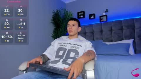 Snapshot of thomas_moon_ chatting on March 31, 2026, 1:22 pm Thomas online show from March 31, 2026, 1:22 pm