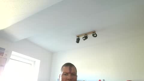 thomsen1478 online show from March 22, 2026, 7:01 am