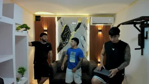 thomson_hot01 online show from April 16, 2026, 5:30 am