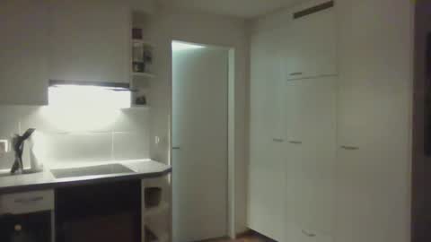 Tom online show from February 28, 2026, 9:05 pm