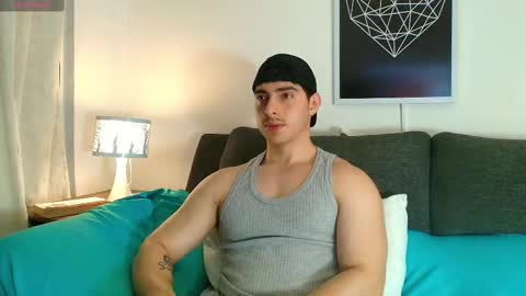 Snapshot of thomylov chatting on September 10, 2025, 4:23 am thomylov online show from September 10, 2025, 4:23 am