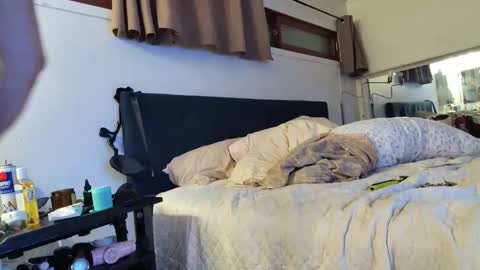 ThongMuscle online show from March 19, 2026, 7:23 am