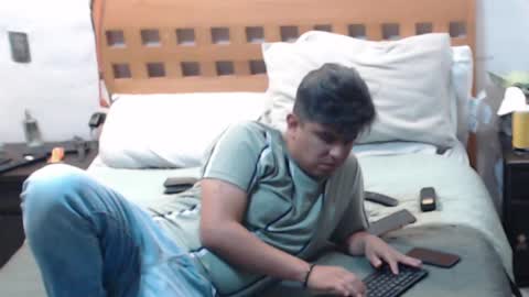 thor0200 online show from December 11, 2024, 2:41 am