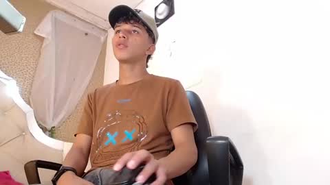 thorlatinsex online show from January 4, 2025, 7:23 pm