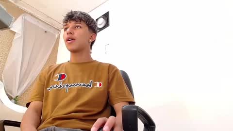 thorlatinsex online show from January 29, 2025, 7:53 pm