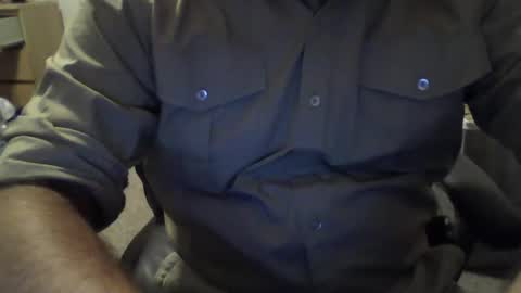 threekuruze online show from November 2, 2025, 7:44 am