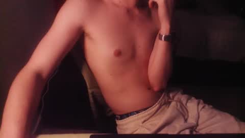 Snapshot of threesadtigers chatting on February 18, 2026, 10:06 pm threesadtigers online show from February 18, 2026, 10:06 pm