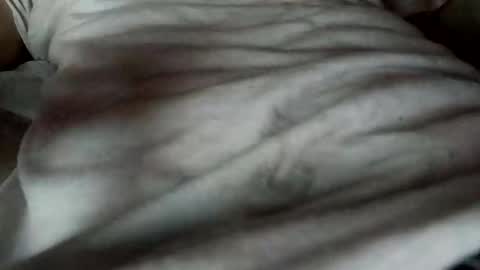 Snapshot of throbbingloads chatting on April 14, 2026, 8:31 am throbbingloads online show from April 14, 2026, 8:31 am