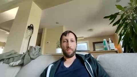 throwawayafteruse20202 online show from October 15, 2025, 4:07 pm