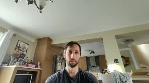 throwawayafteruse20202 online show from November 6, 2025, 5:14 pm