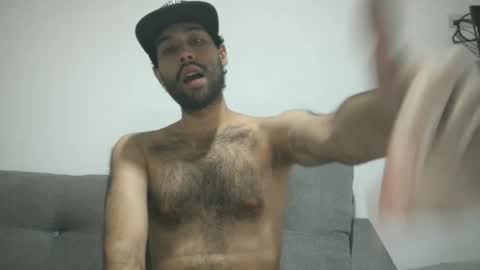 Snapshot of throwawayyourgun chatting on February 3, 2025, 2:55 pm Luka online show from February 3, 2025, 2:55 pm