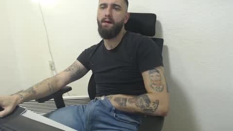 HugeJuicy online show from December 2, 2024, 12:41 am