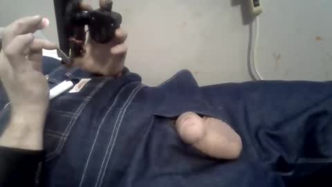 thunder8u42 online show from October 18, 2025, 8:59 am