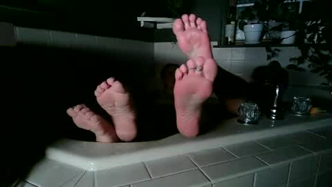 tiaafterdarkxo online show from March 15, 2026, 2:28 am