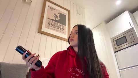 Tiana Le online show from February 9, 2026, 7:07 pm