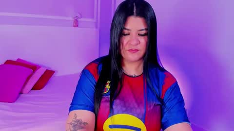 tiannagloww online show from February 28, 2026, 6:53 pm