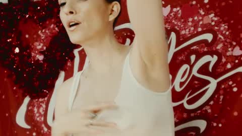 Snapshot of tiannarae chatting on February 15, 2025, 6:12 am TIANNA online show from February 15, 2025, 6:12 am