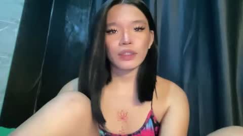 Ms. Tiara online show from May 24, 2026, 1:43 am