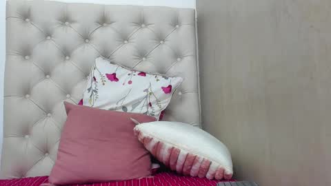    online show from December 9, 2024, 1:45 pm