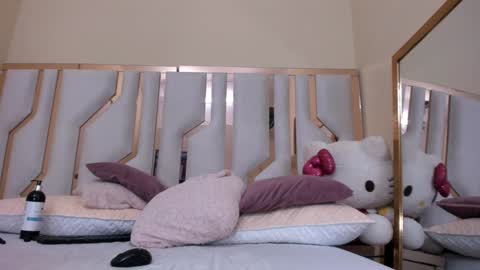    online show from February 6, 2025, 11:26 pm