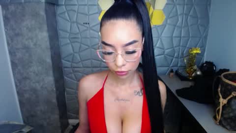 tiffany_1m online show from March 12, 2025, 12:26 pm
