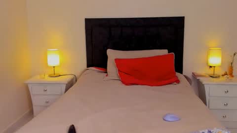 VAL online show from April 22, 2026, 11:06 pm