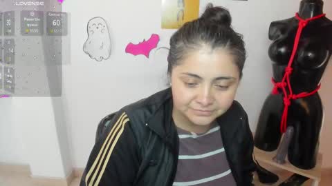 TiffanyAmazing online show from October 8, 2025, 12:25 pm