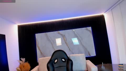 Snapshot of tiffanyhoustton chatting on February 16, 2026, 12:45 pm tiffanyhoustton online show from February 16, 2026, 12:45 pm