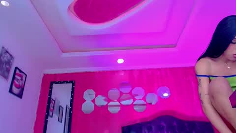 tiffanymackensyy69 online show from April 18, 2026, 10:10 pm