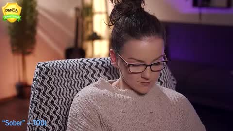 tiffanyriox online show from September 18, 2025, 11:40 pm